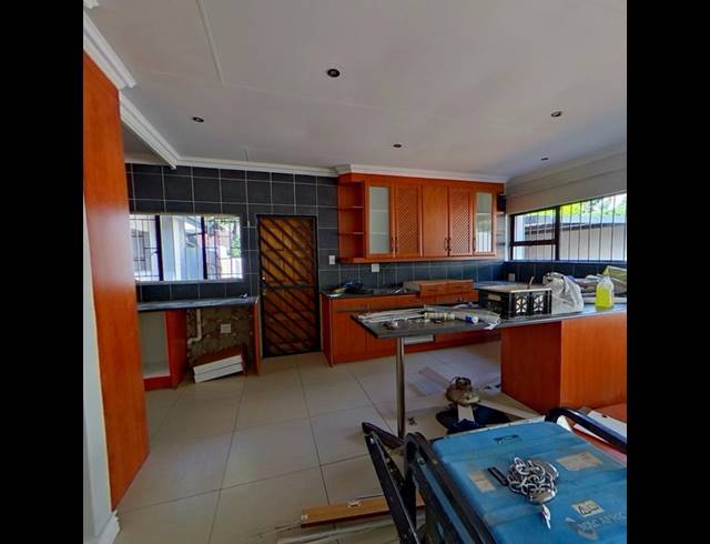 4 BEDROOM HOUSE FOR SALE IN GARSFONTEIN